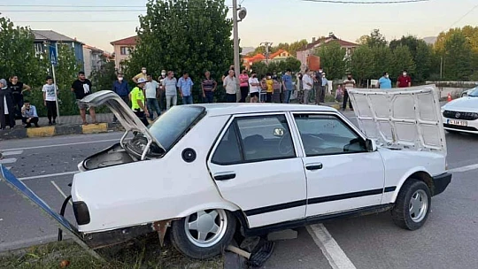 Çayırlar kavşağında kaza