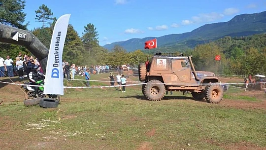 Off-road şenliği nefes kesti