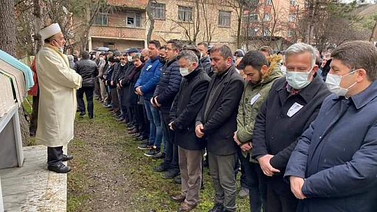 Necati Akman son yolculuğuna uğurlandı
