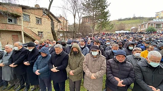Necati Akman son yolculuğuna uğurlandı