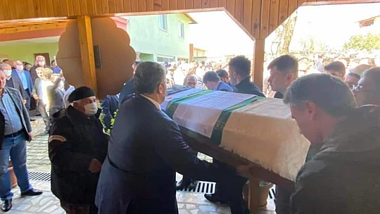 Muhtar son yolculuğuna uğurlandı