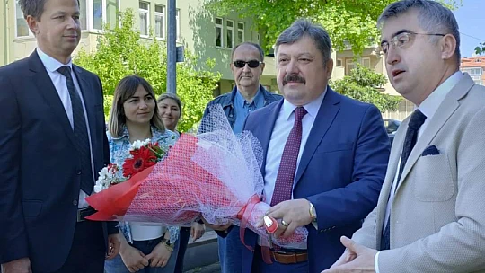 Seçimi kazanan Maden görevi devraldı