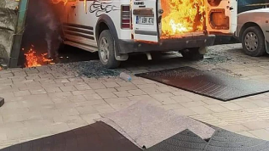 Park halinde alev aldı