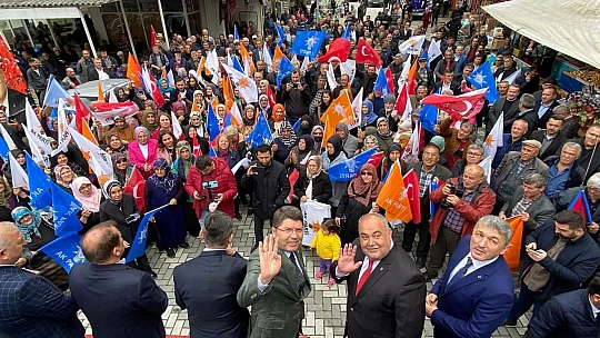 Ak Parti mitinglerinde coşkulu kalabalık