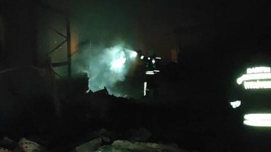 O fabrikadan yine dumanlar yükseldi