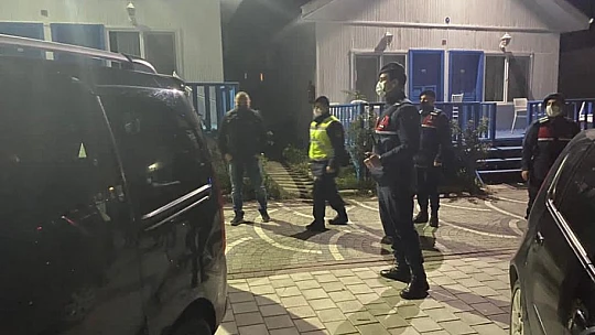 İnkumu'nda şok denetimde ceza yağdı