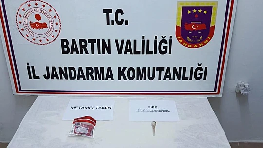 Memurun aracında uyuşturucu yakalandı