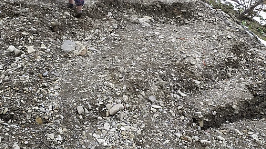 Heyelan sonrası yol ulaşıma kapandı