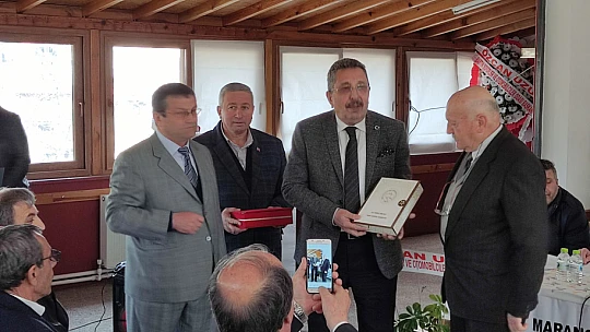 Marangoz ve mobilyacılar odasında seçim