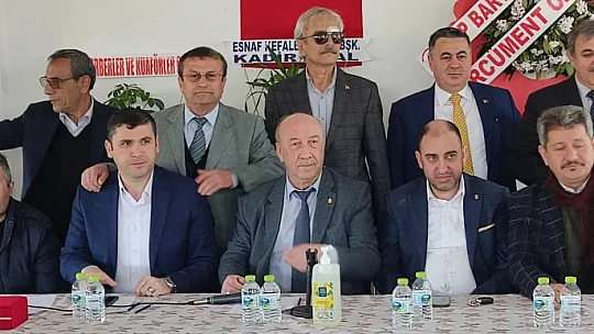 Marangoz ve mobilyacılar odasında seçim