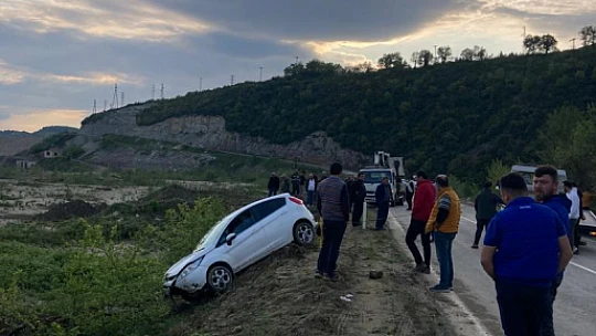 Kontrolü kaybetti, yoldan çıktı
