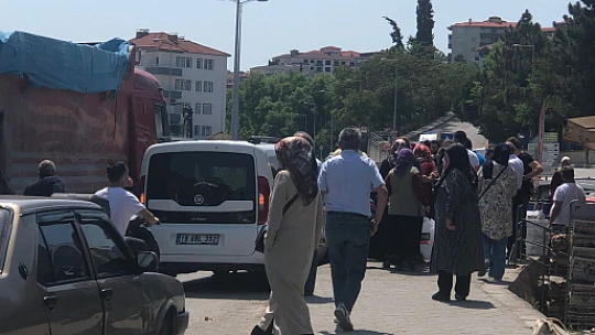 Çatmaca'da kaza, trafik tıkandı