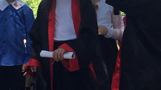 Minik öğrencilerden okuma şenliği