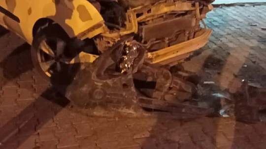 Kamyon ortalığı birbirine kattı