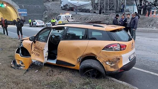 Tünel girişinde kaza, 3 yaralı