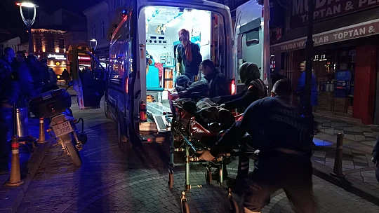 Çarşıda bıçaklı kavga
