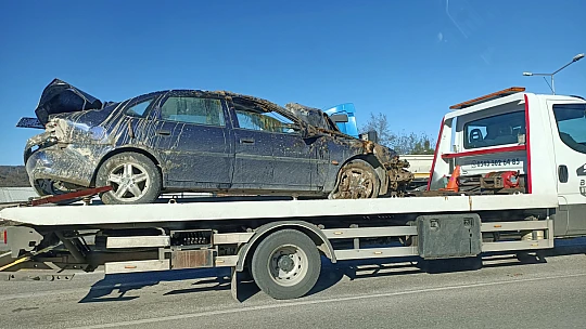 Kontrolden çıkan otomobil takla attı