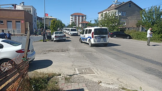 Bartın'da sıkışmalı kaza