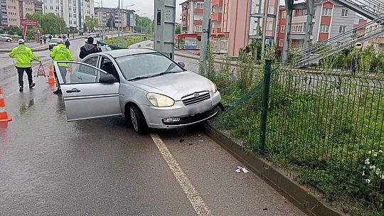 Polisten kaçan araç kaza yaptı