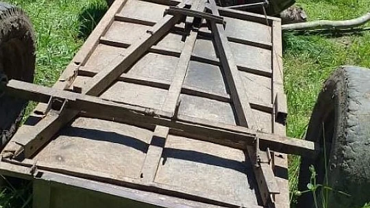 Bartın'da traktör devrildi