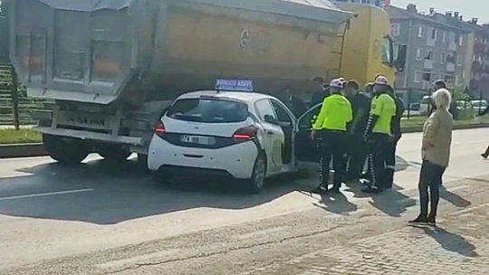 İl merkezinden geçen çevre yolunda kaza
