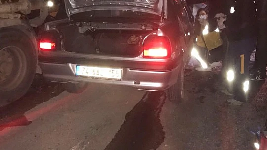 Park halindeki araca çarptı