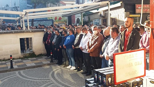 Ayberk gözyaşları arasında toprağa verildi