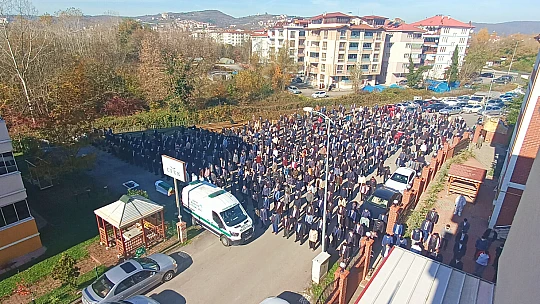 Mehmet Özmen dualarla defnedildi