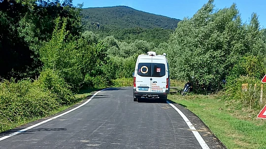 Otomobil şarampole yuvarlandı