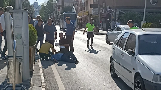 Bulvarda yayaya araba çarptı