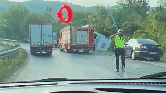 Yolcu otobüsü devrildi