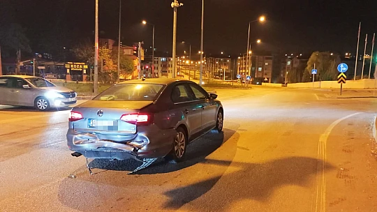 Özel idare kavşağında kaza