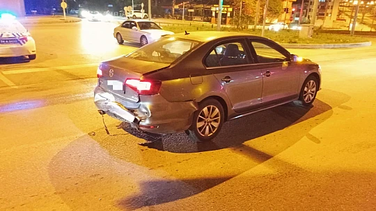 Özel idare kavşağında kaza