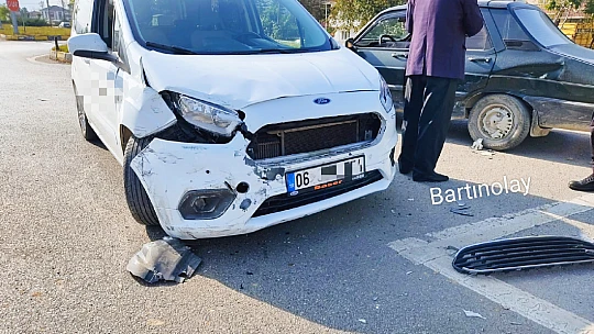Toptancılar kavşağında kaza
