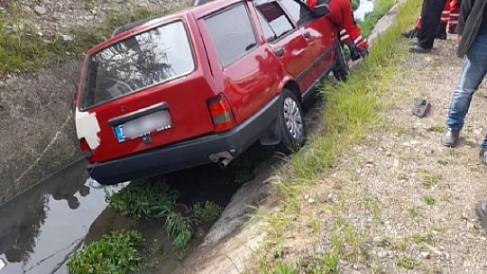 Otomobil kanala uçtu