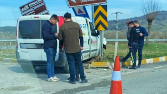 Havaalanı kavşağında kaza