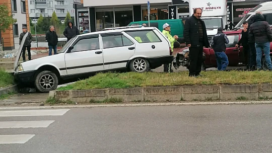 Yaya geçidinde kaza