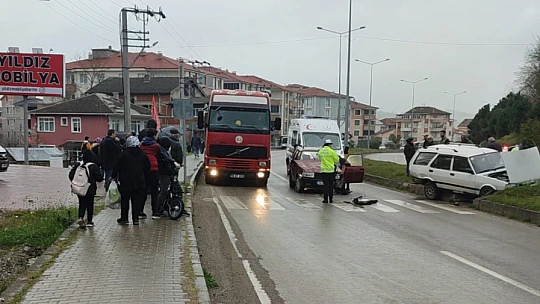 Yaya geçidinde kaza