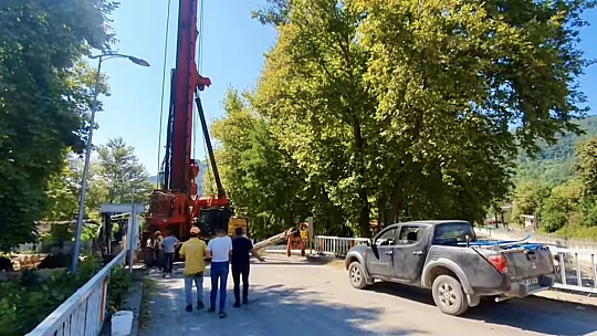 Yol ulaşıma kapandı, sevkiyat durdu