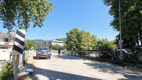 Yol ulaşıma kapandı, sevkiyat durdu
