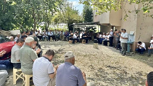 Rümeysa Gelinliğiyle uğurlandı