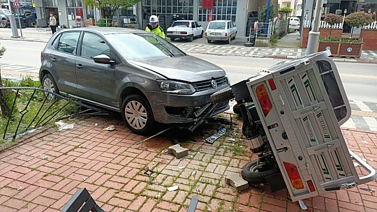 Bulvarda kaza ucuz atlatıldı