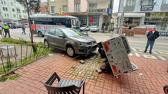 Bulvarda kaza ucuz atlatıldı