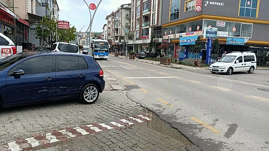 Bulvarda kaza ucuz atlatıldı