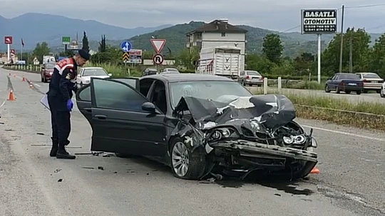 Feci kaza kamerada
