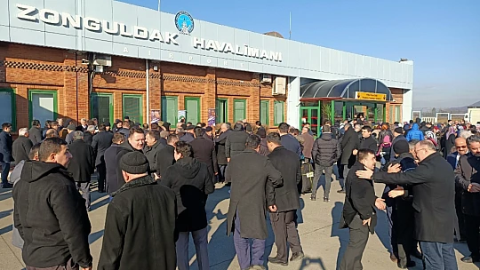 Umre kafilesi dualarla uğurlandı