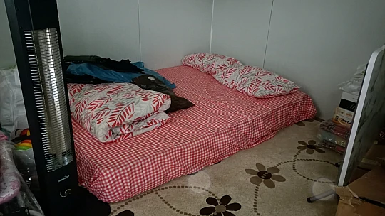 Bartın'dan depremzedelere 12 konteyner