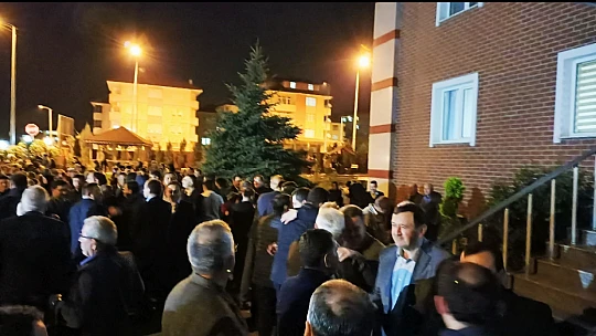 90 kişi dualarla Kutsal yolculuğa çıktı