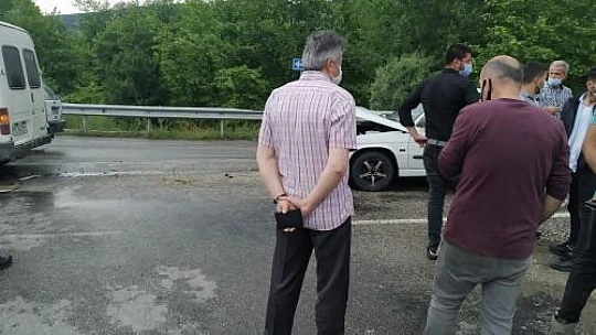 Akçamescit kavşağında zincirleme kaza