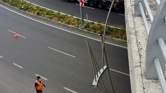 Aşağı uçmaktan korkuluklar kurtardı